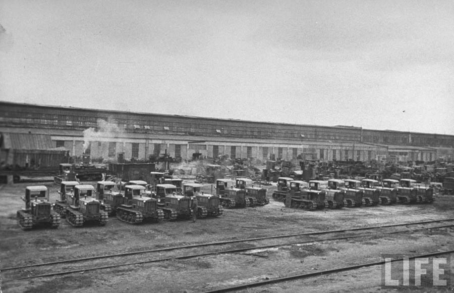 Скачать Сталинград (Тракторный завод)
